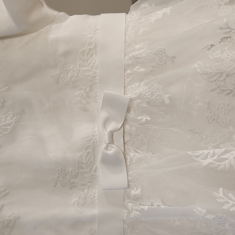 GLUMULICE IVORY WHITE BRAND NEW SIZE 12/18 MONTHS ALL OCCASION GOWN. - Picture 4 of 11